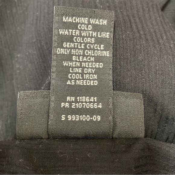 Lane Bryant Size 14/16 Black Blouse V Neckline, Short Sleeve, Button Down - Picture 6 of 6